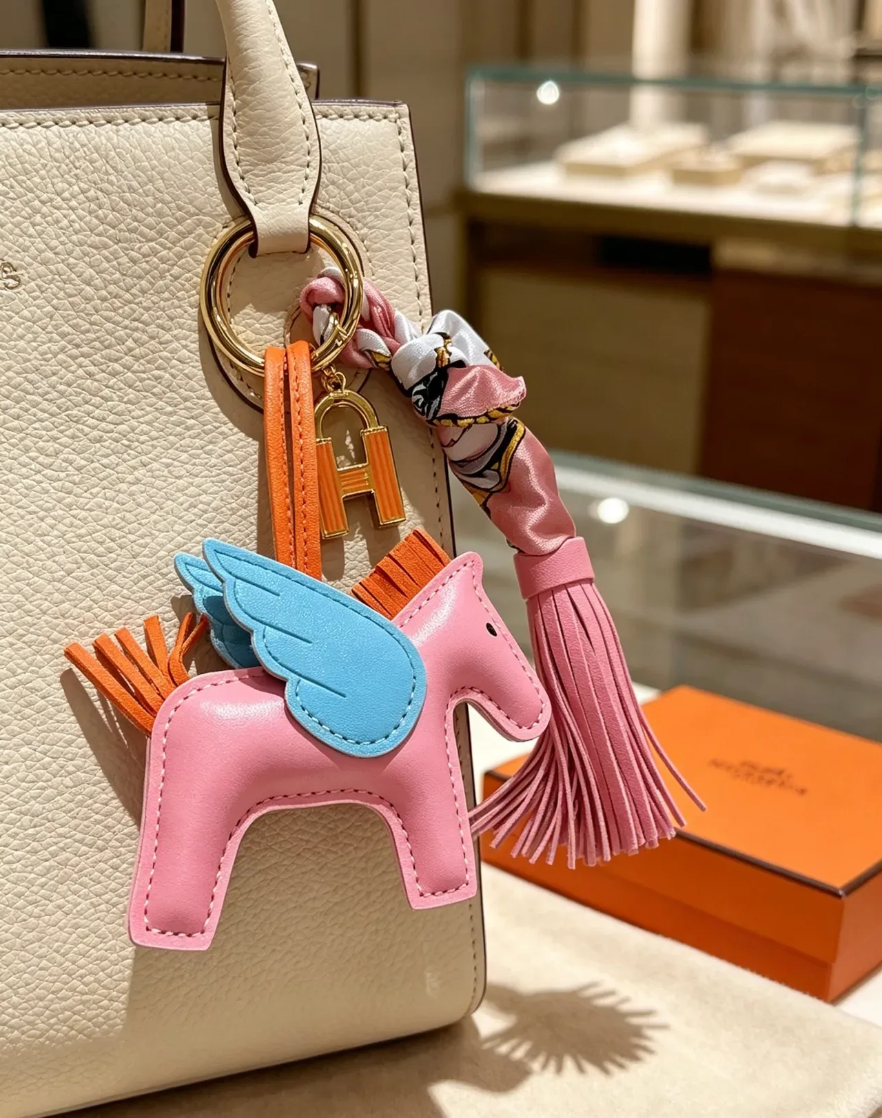Hermès Grigri Pégase Pink Blue Leather Winged Horse Charm Stitched Silhouette Tote Bag 6