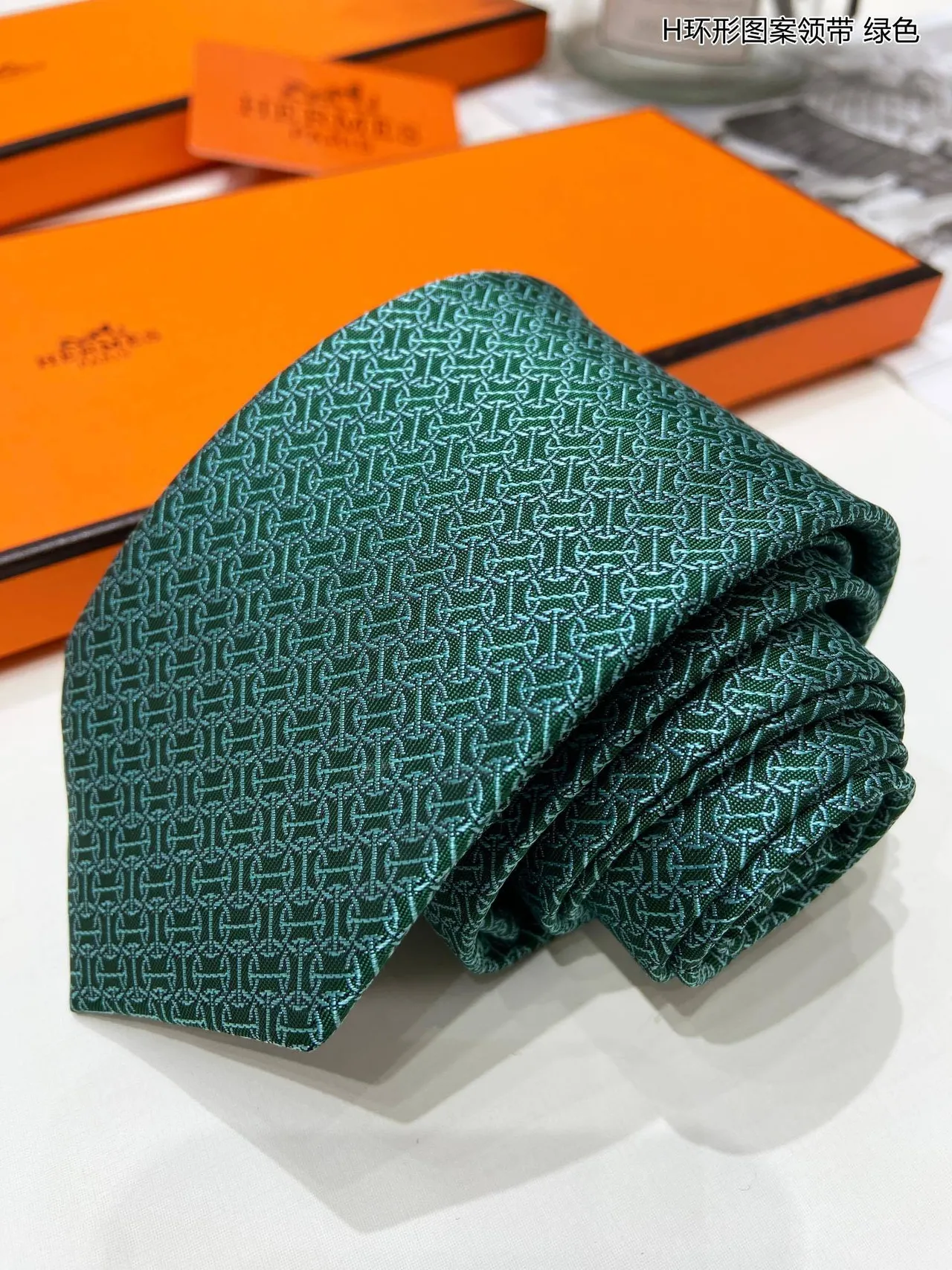 Hermès H Motif أخضر أسود حرير منسوج متكرر ربطة عنق 5