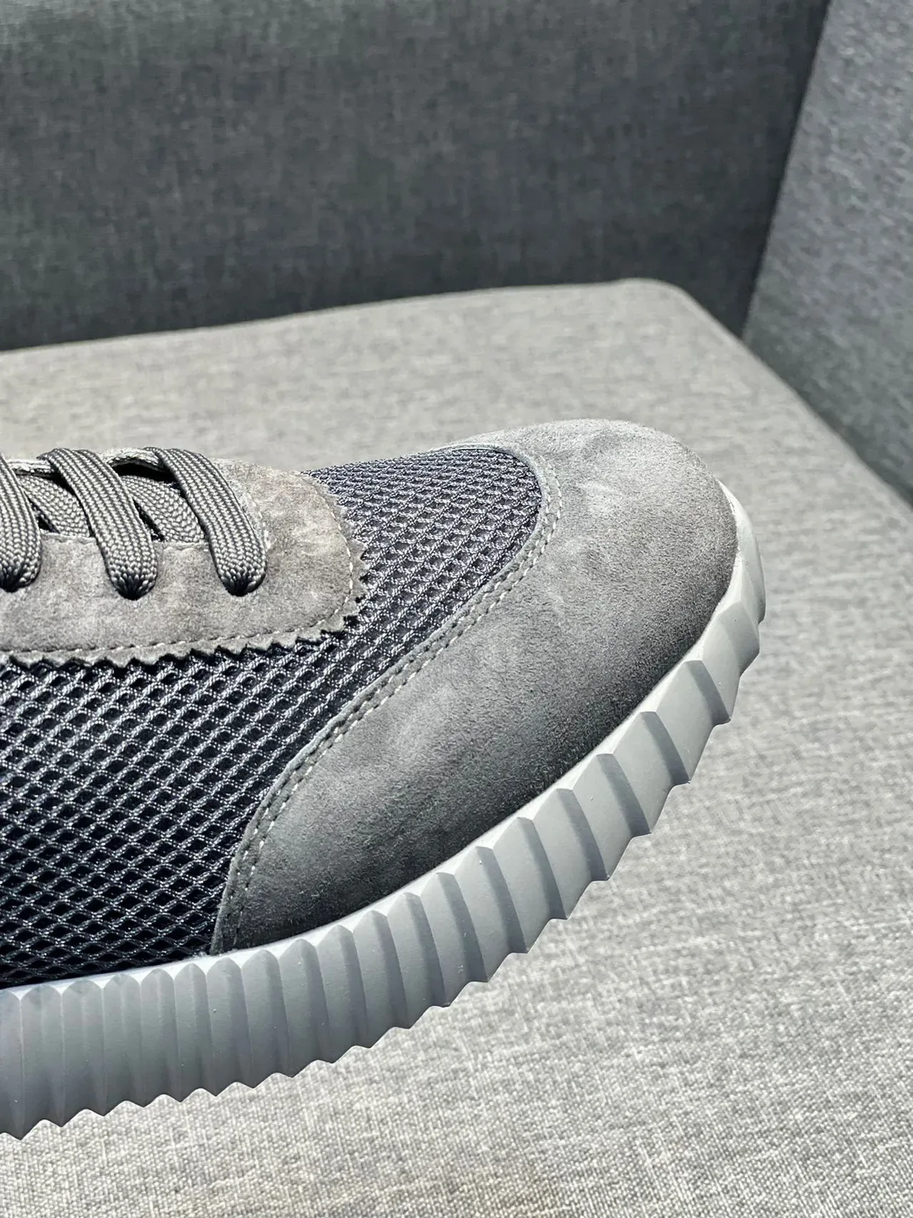Hermès H-Ride Chaussures lifestyle gris maille suédé 4