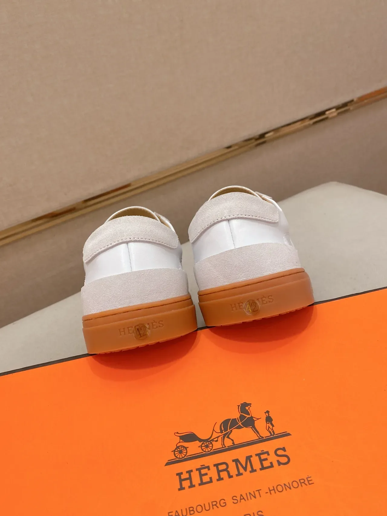 Hermès H Sneaker Blanc et Gomme Sneakers Lifestyle 3