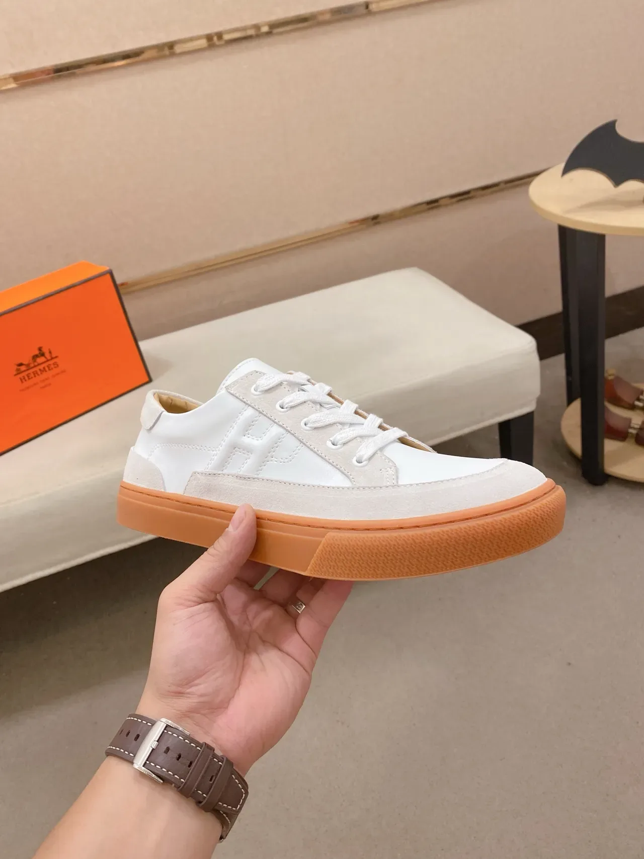 Hermès H Sneaker Blanc et Gomme Sneakers Lifestyle 4