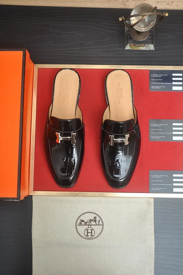 Hermès Oran أسود بيج جلد لامع مشبك معدني على شكل H لافر 5