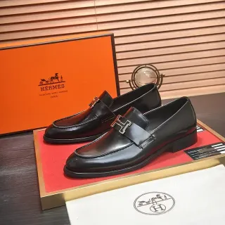 Hermès Oran 黑色皮革 H-Buckle 乐福鞋