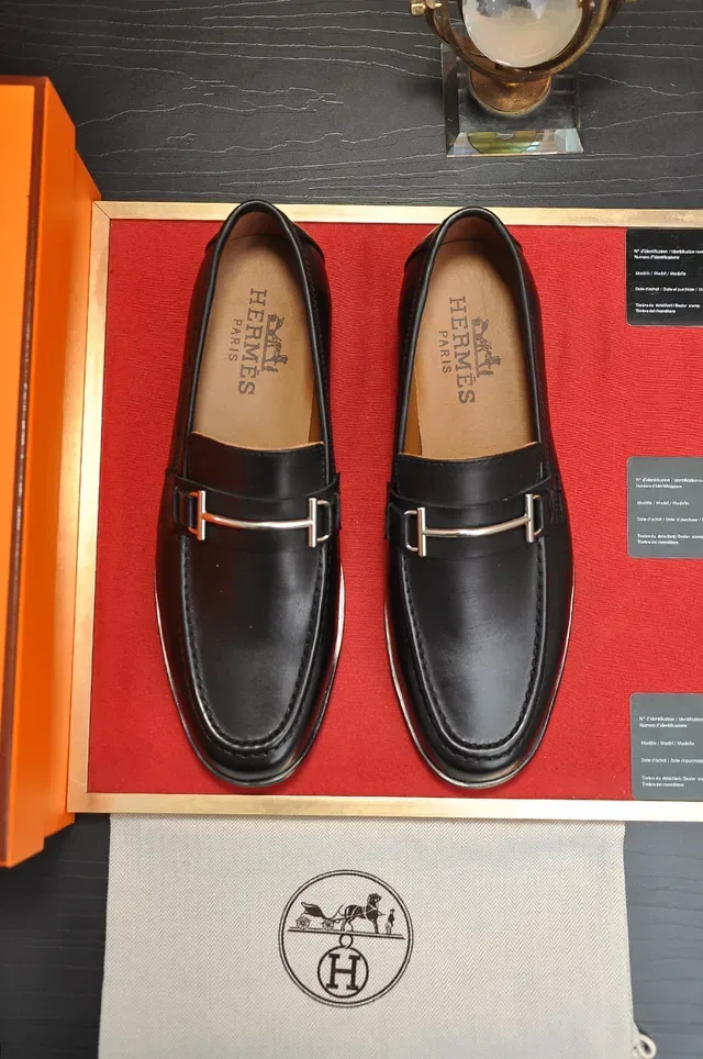 Hermès Oran Black Leather Horsebit Loafers 9