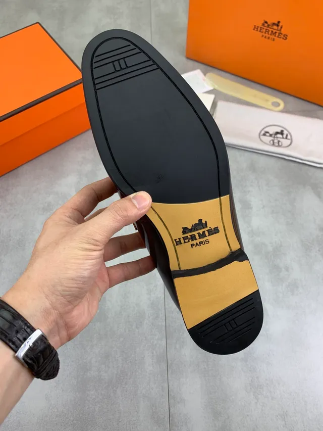 Hermès Oran Marron Cuir Patenté H-Buckle Loafer 2