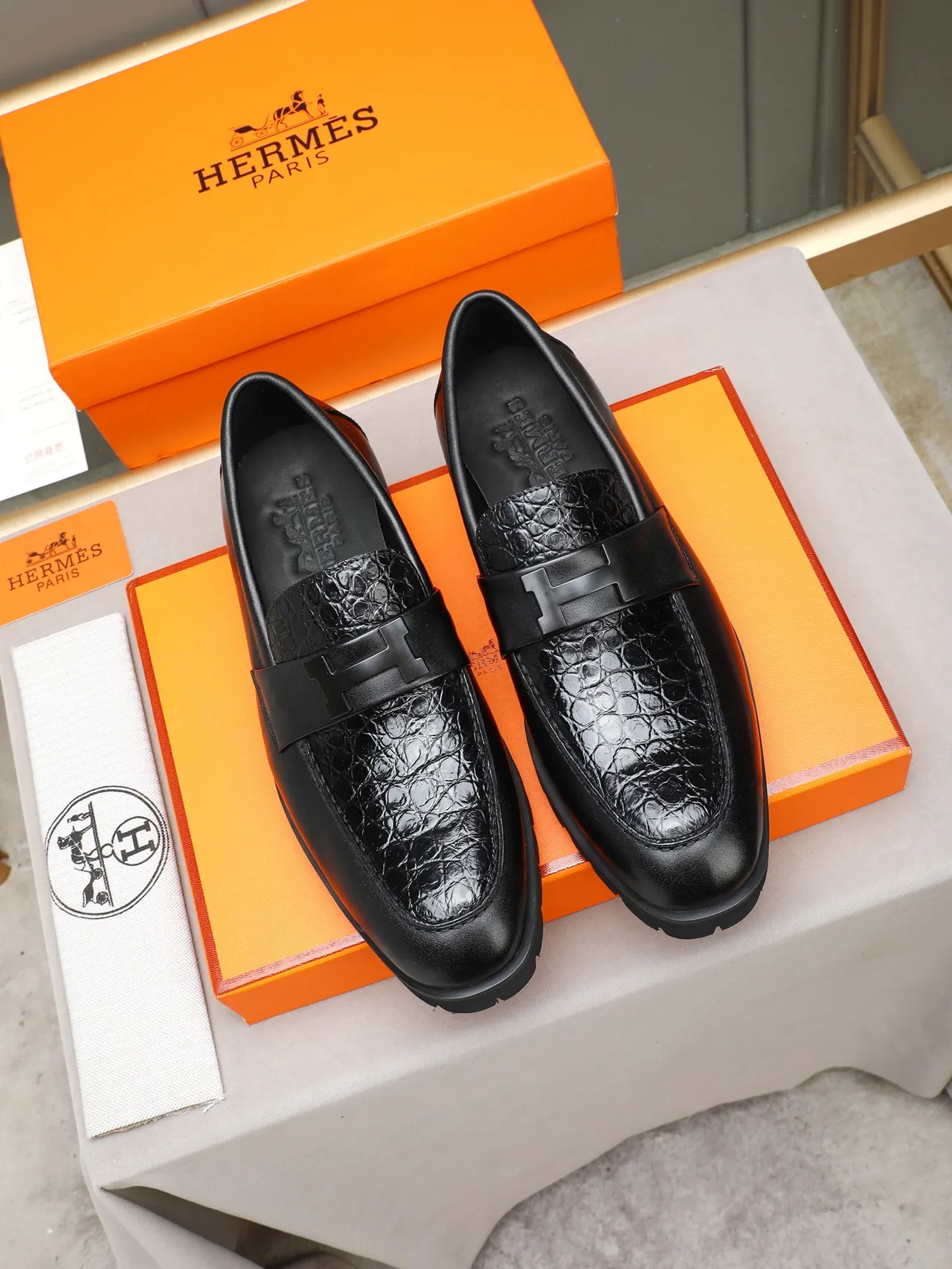 Hermès Oran Loafer Zapato Negro de Cuero Correa de Cocodrilo Suela Gruesa Tacón 2
