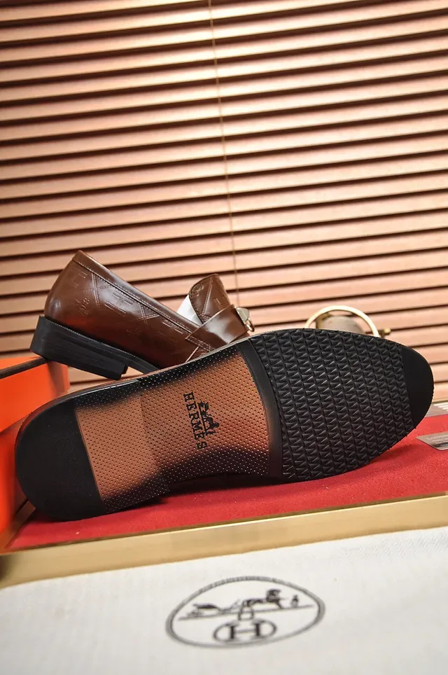 Hermès Oran 棕色 压花皮革 银扣 乐福鞋 4