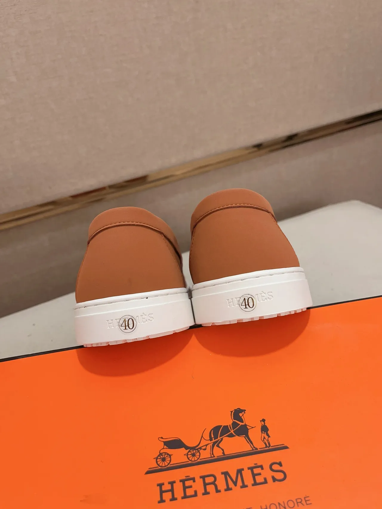 Hermès Oran orange blanc slip-on H-Stirrup Hardware loafer 3