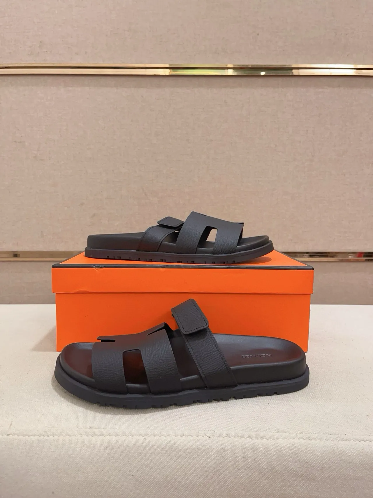 Hermès Oran Slide Sandales Noires Casuales 7