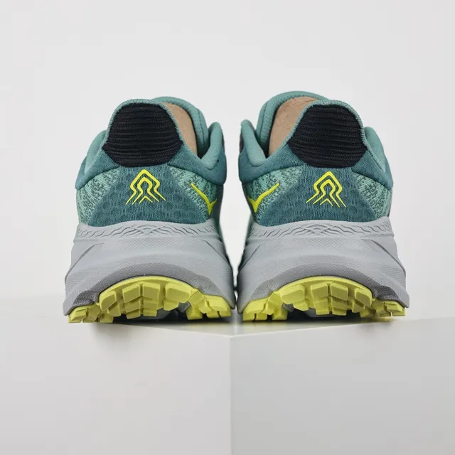Hoka Clifton 薄荷绿和黄色跑鞋 8