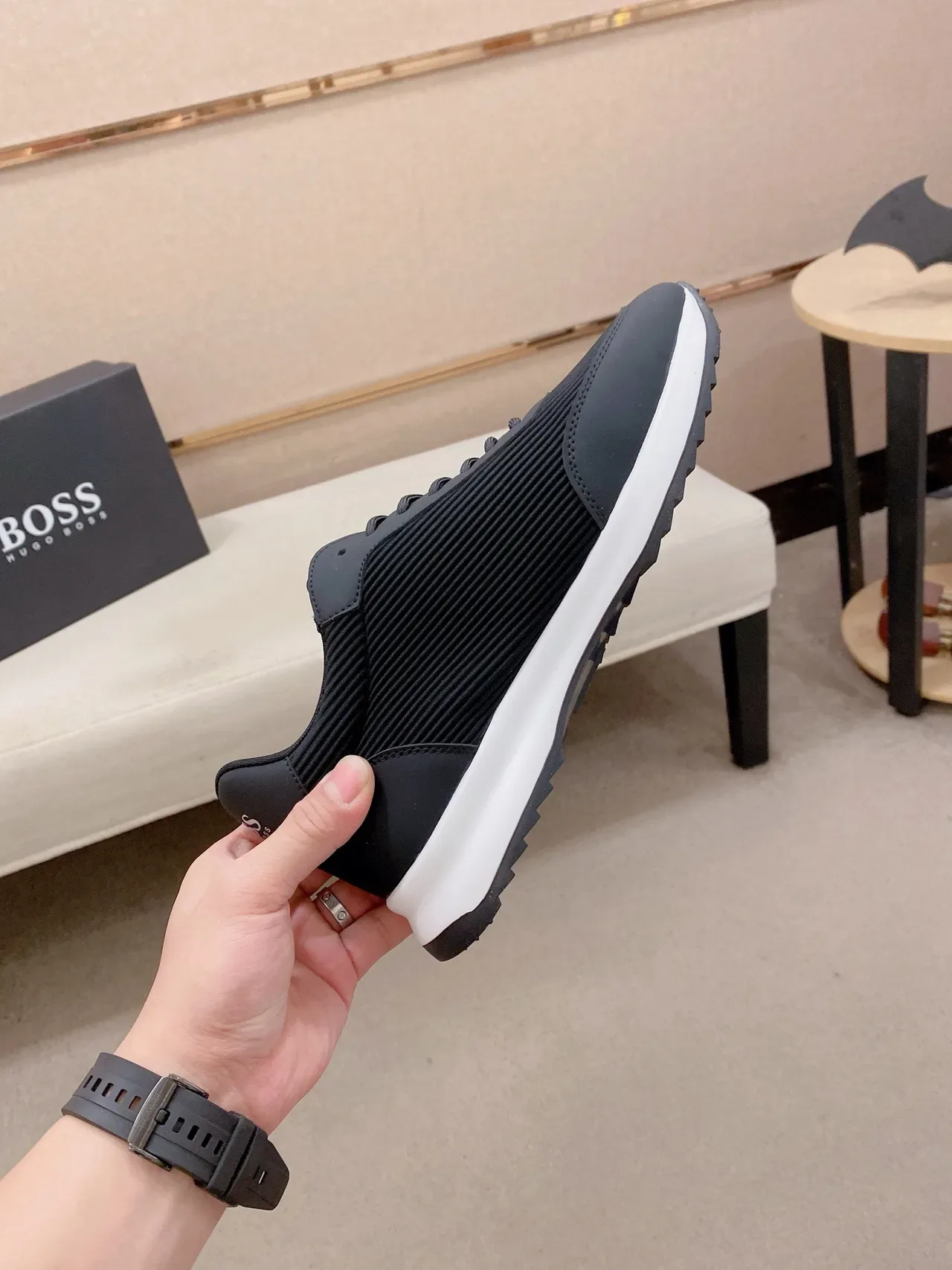 Hugo Boss Black White Ribbed Textile Upper Contrasting Midsole Lifestyle Sneakers 6