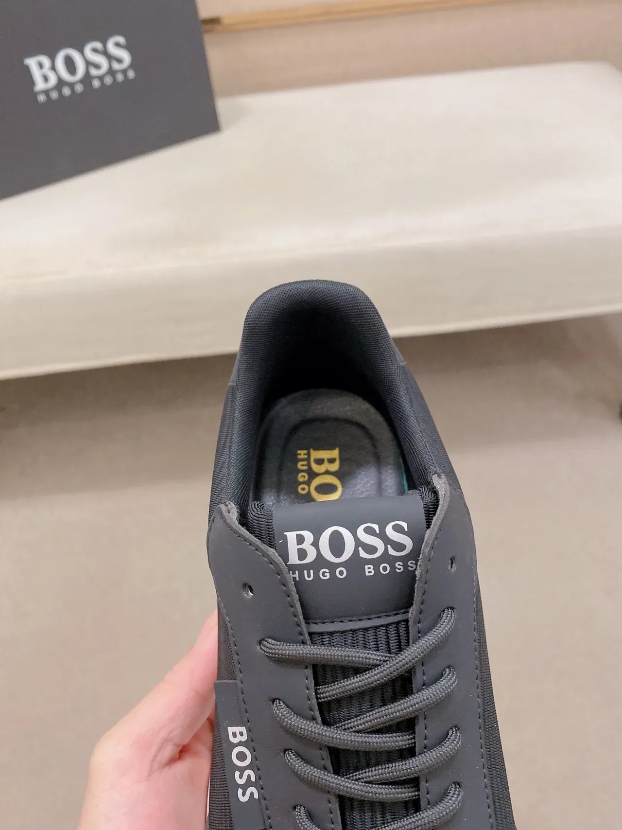 Hugo Boss Black White Ribbed Textile Upper Contrasting Midsole Lifestyle Sneakers 7
