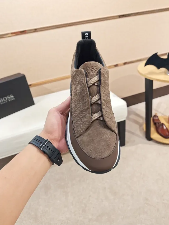 Hugo Boss ब्राउन टेक्स्चर्ड स्लिप-ऑन लाइफस्टाइल स्नीकर 5