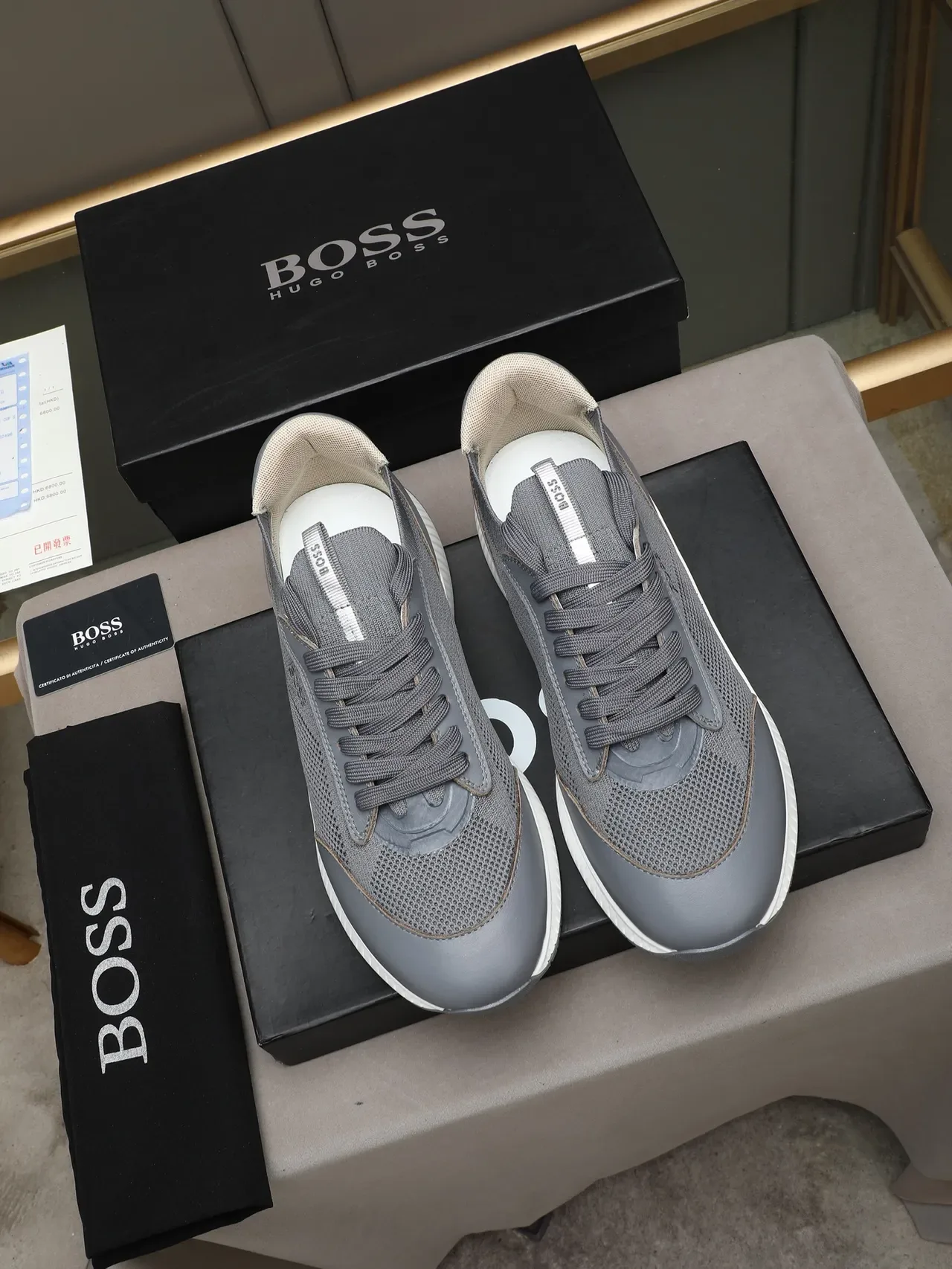 Hugo Boss 灰色针织网布皮革平台运动鞋 2
