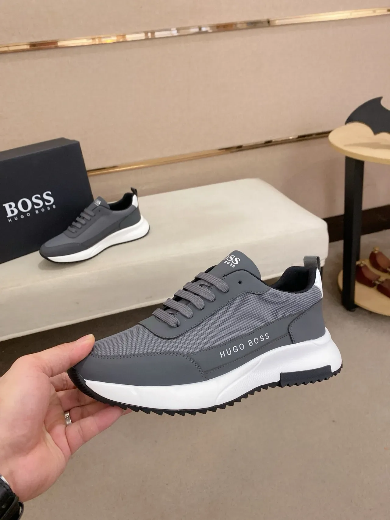 Hugo Boss Gray White জাল এবং সিন্থেটিক উপর নকশাকৃত মিডসোল জীবনধারা স्नিকার 3