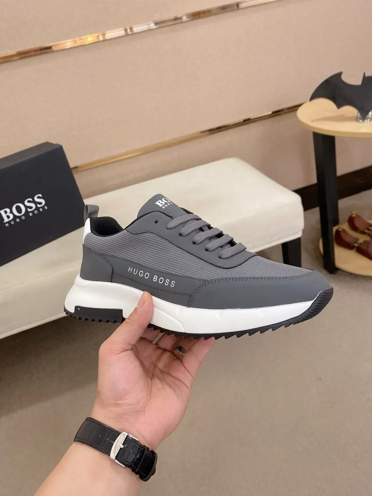 Hugo Boss Gray White জাল এবং সিন্থেটিক উপর নকশাকৃত মিডসোল জীবনধারা স्नিকার 4