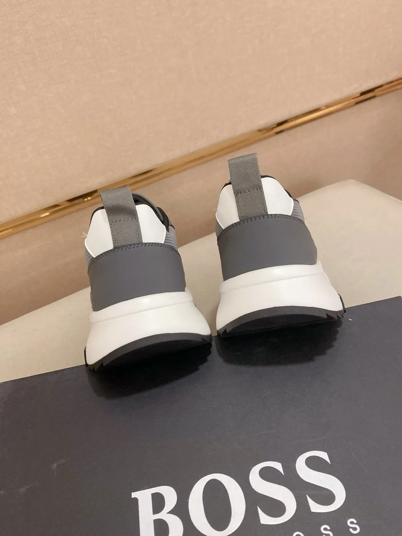 Hugo Boss Gray White জাল এবং সিন্থেটিক উপর নকশাকৃত মিডসোল জীবনধারা স्नিকার 7