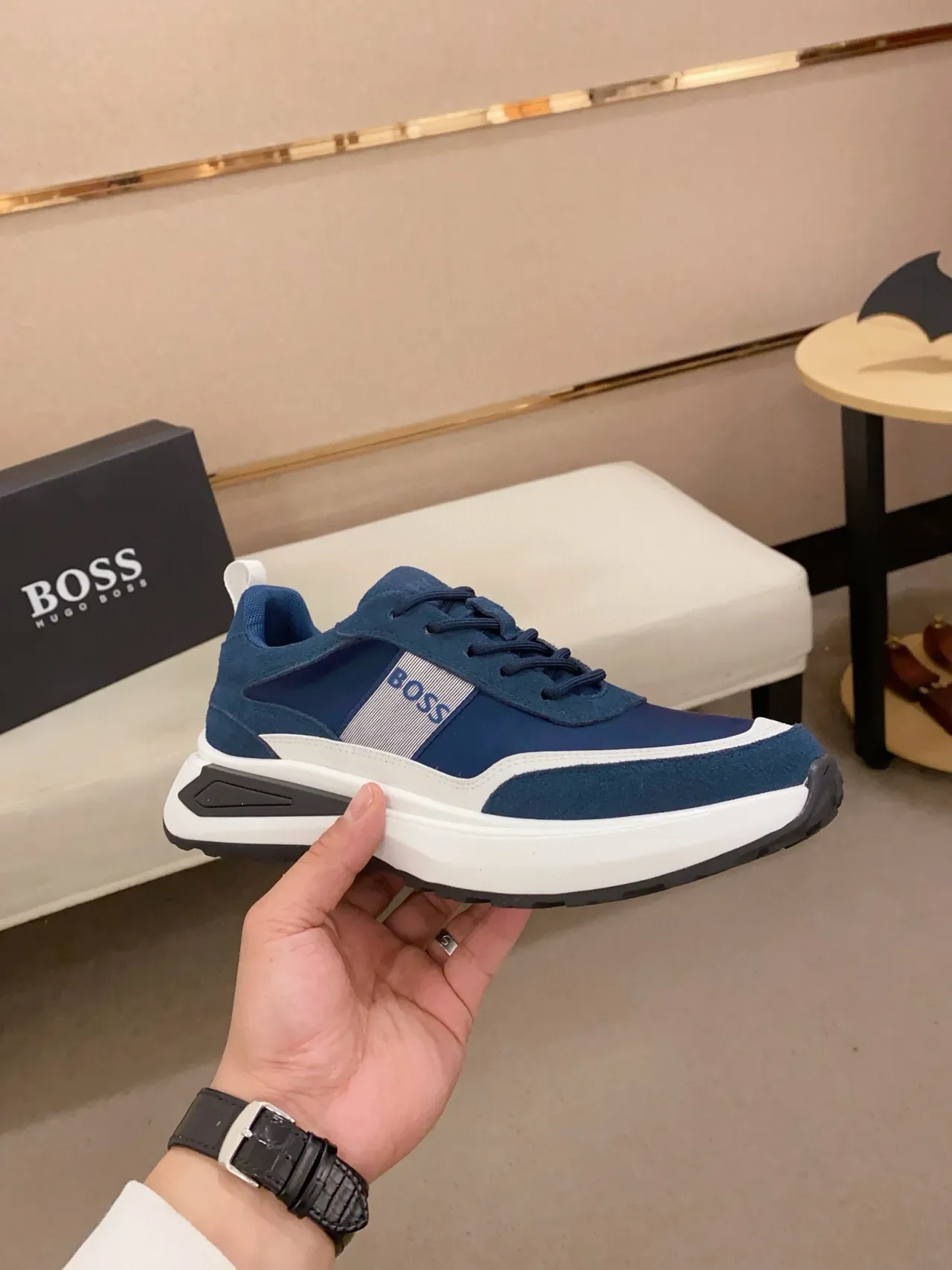 Hugo Boss Navy White Blue Ante y tela con franja contrastante zapatillas lifestyle 4