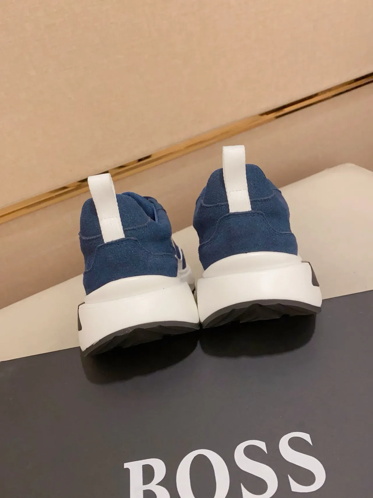 Hugo Boss Navy White Blue Ante y tela con franja contrastante zapatillas lifestyle 8