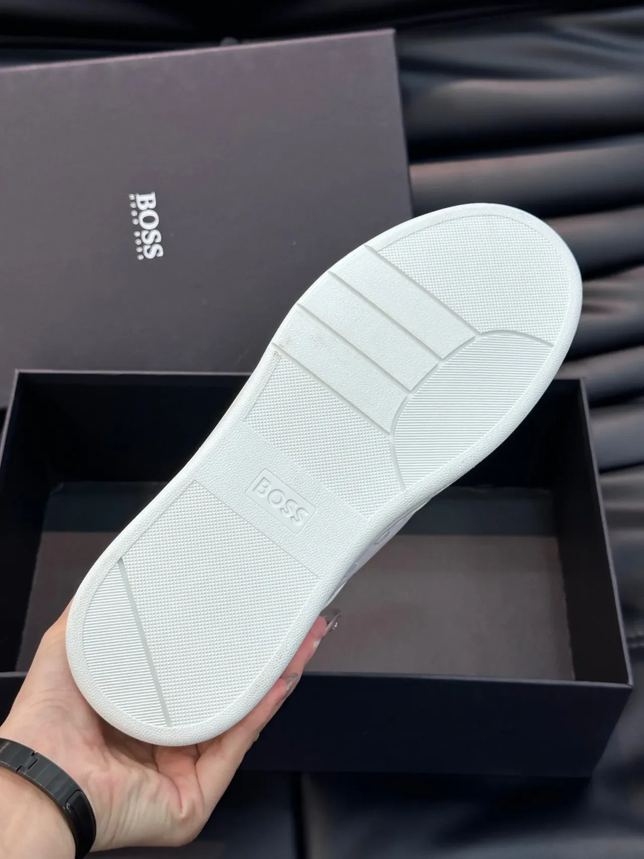 Hugo Boss 白色皮革生活方式运动鞋 2