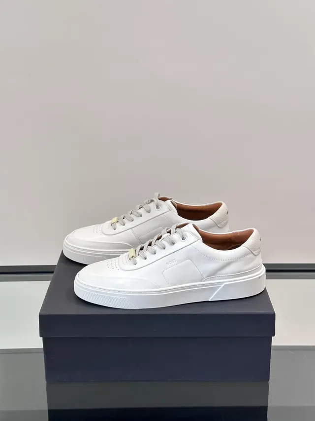 Hugo Boss Tênis Lifestyle de Couro Branco com Painéis de Topo Baixo 5