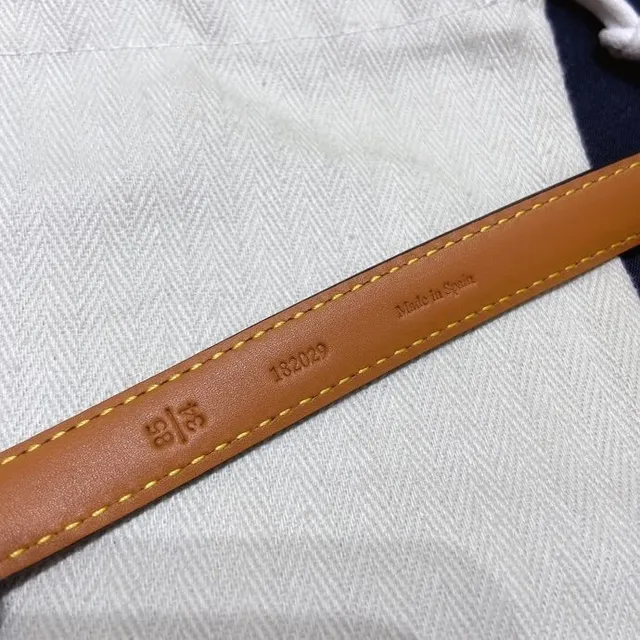 Loewe Anagram Belt 薄荷绿皮革腰带 5