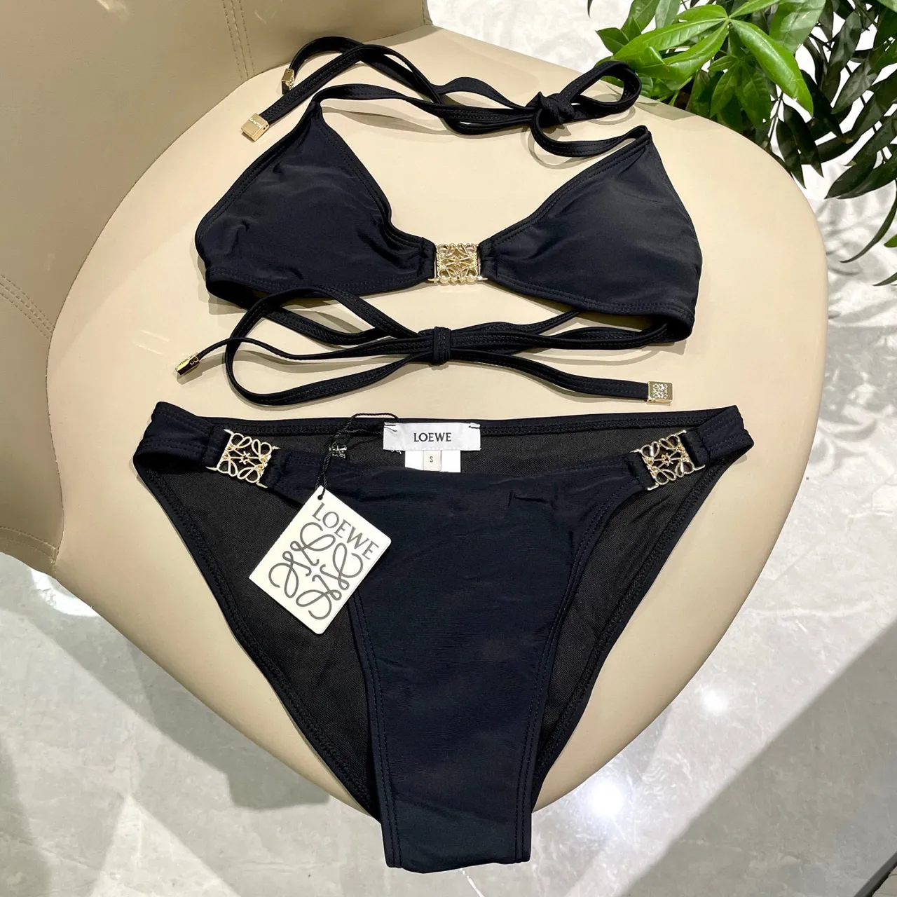 Loeve Anagram Hardware Noir Or Halter Triangle Haut Attaches Latérales Maillot de bain 7