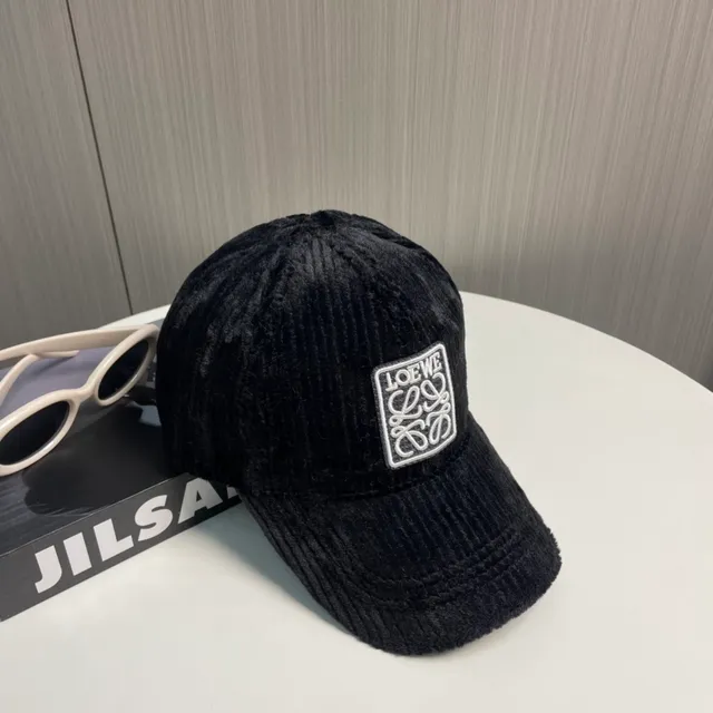Loewe Anagram Logo Casquette baseball en velours côtelé noir 7