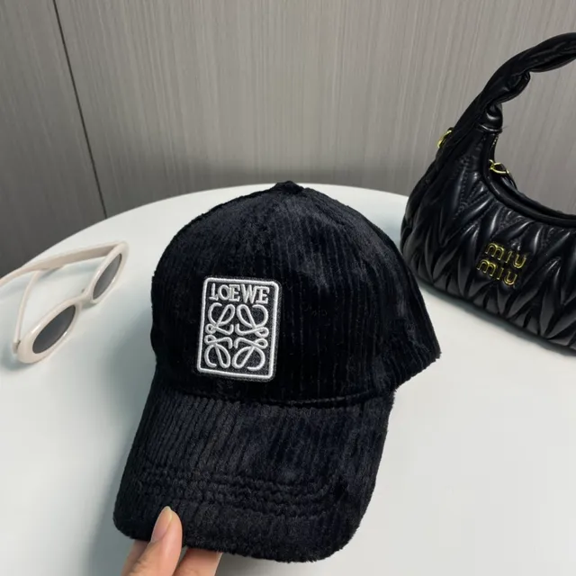 Loewe Anagram Logo Casquette baseball en velours côtelé noir 9