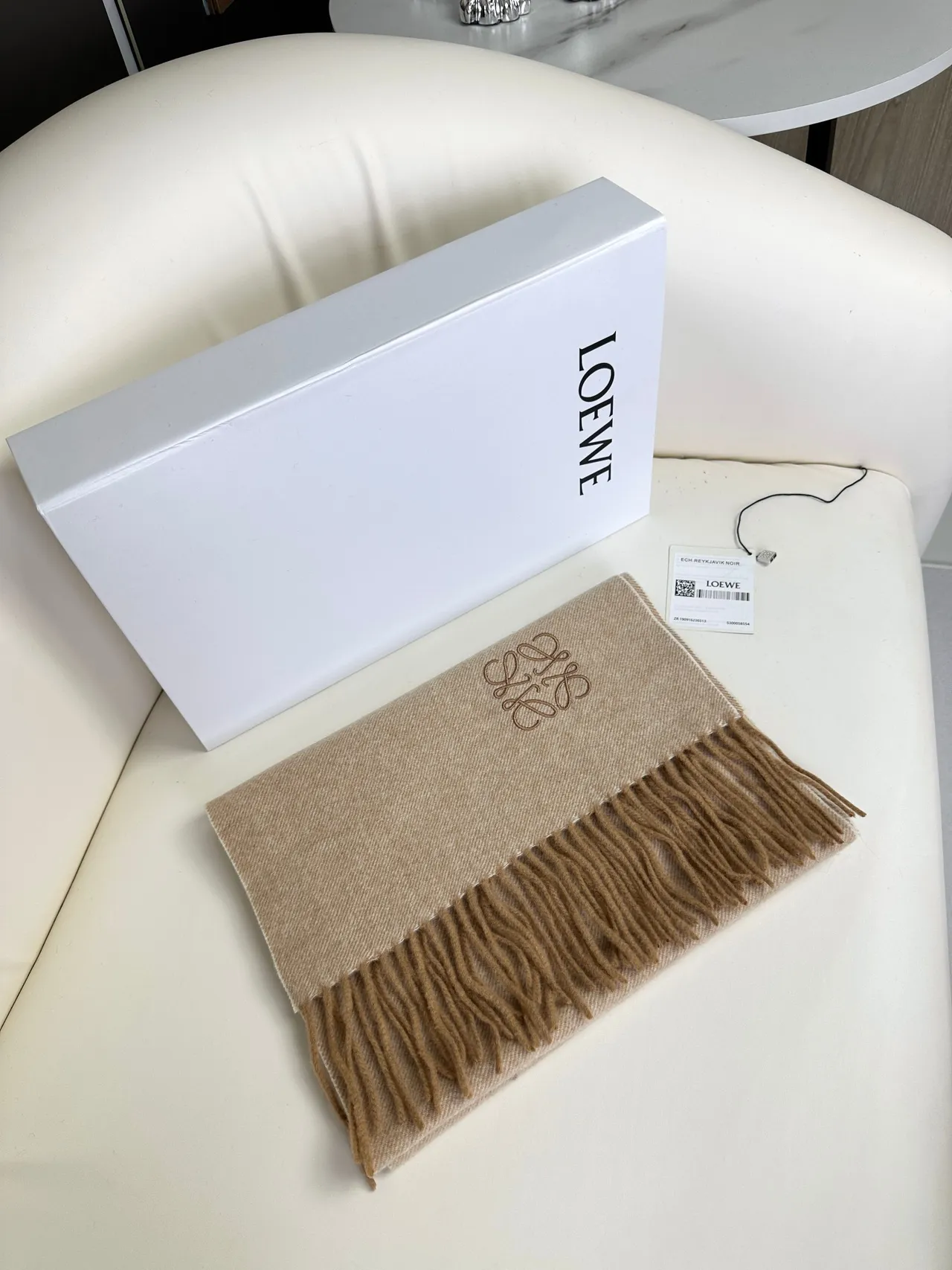 Loewe Reykjavik Noir Beige Cashmere 围巾 6