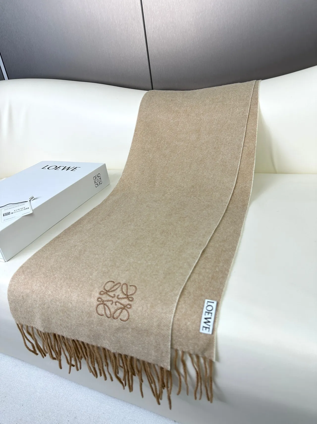 Loewe Reykjavik Noir Beige Cashmere 围巾 7