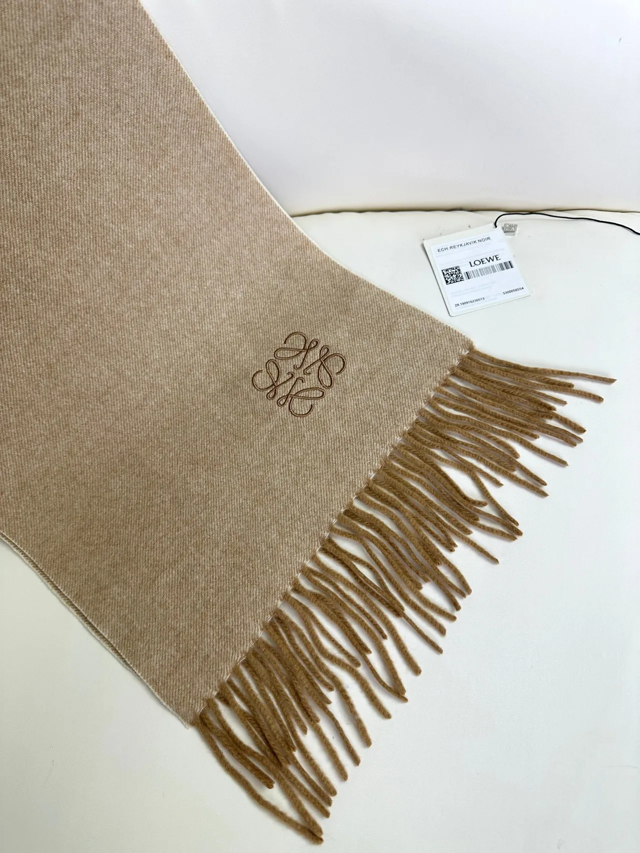 Loewe Reykjavik Noir Beige Cashmere 围巾 9