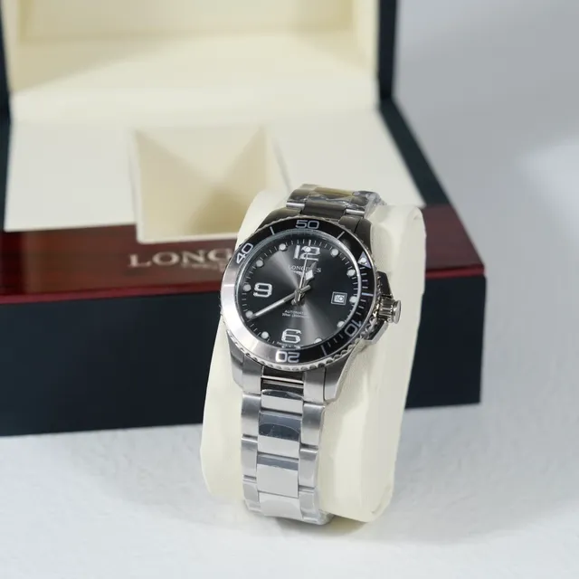 Longines Hydroconquest 黑色表盘 不锈钢 机械腕表 6