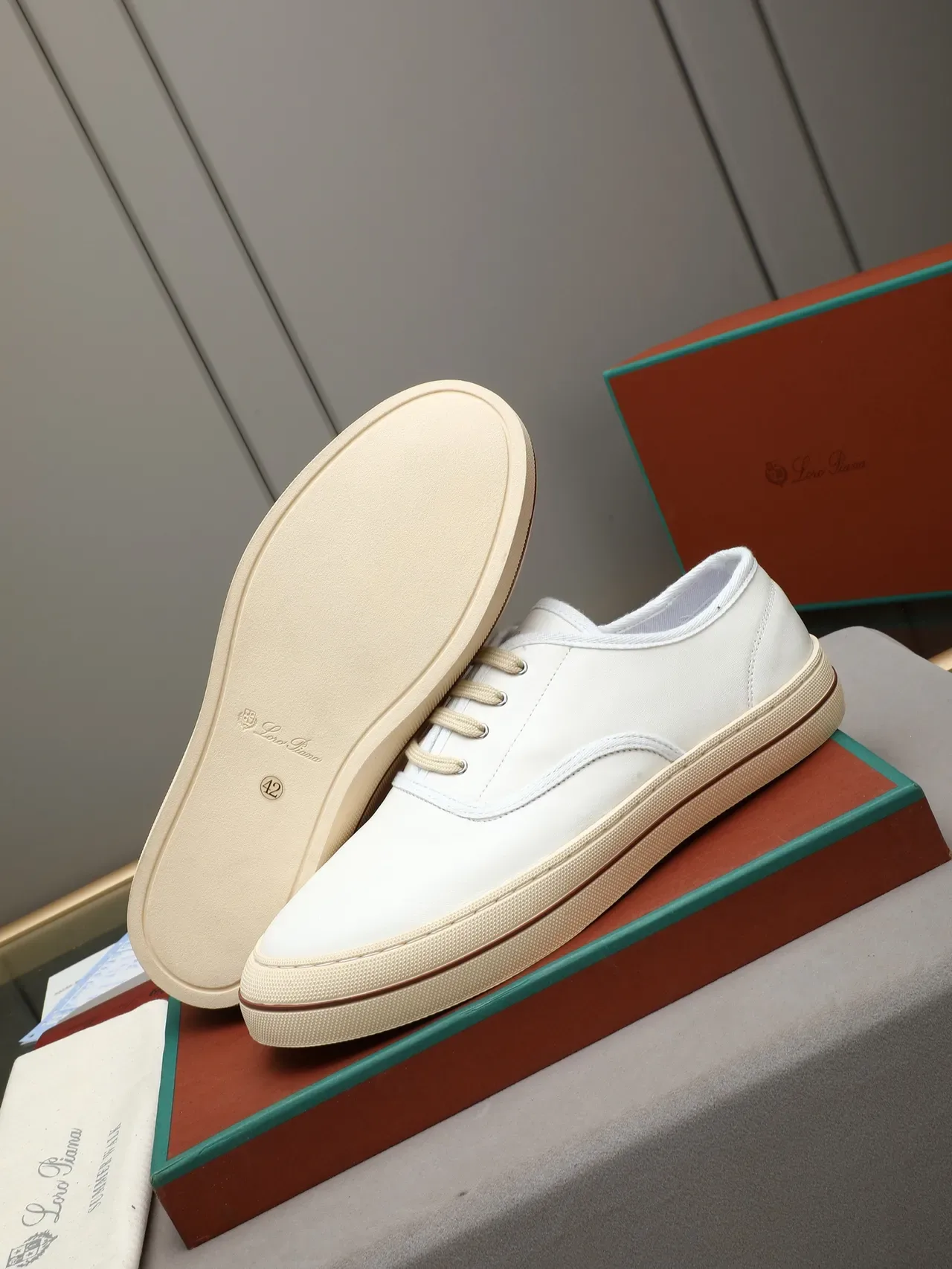 Loro Piana حذاء جلد أبيض كاجوال منخفض 5