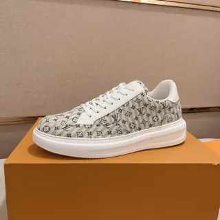 Louis Vuitton Bege Branco Monograma Tela Couro Sobreposições Estilo de Vida Tênis