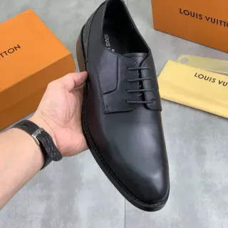 Louis Vuitton Chaussures Oxford à Cap Toe Noires