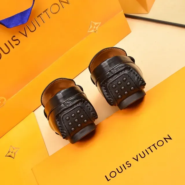Louis Vuitton काला और सोने का चमड़ा हॉर्सबीट बकलू लौफर 2