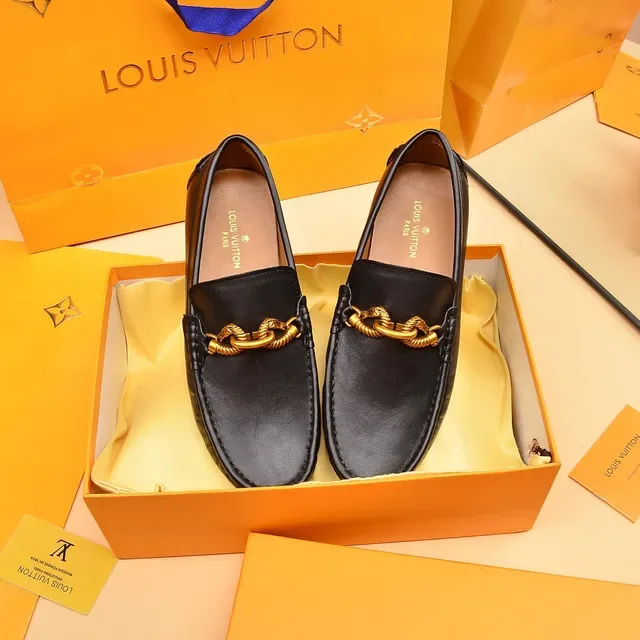 Louis Vuitton काला और सोने का चमड़ा हॉर्सबीट बकलू लौफर 8