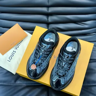 Louis Vuitton Sneakers Lifestyle Negro Gris Brillante Cuero Patent Detalle de Superposición Geométrica