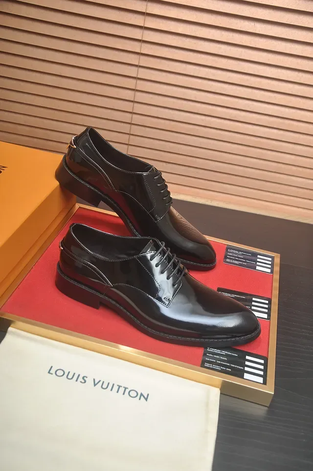 Louis Vuitton Black Patent Leather Cap-Toe Oxford Shoes 4
