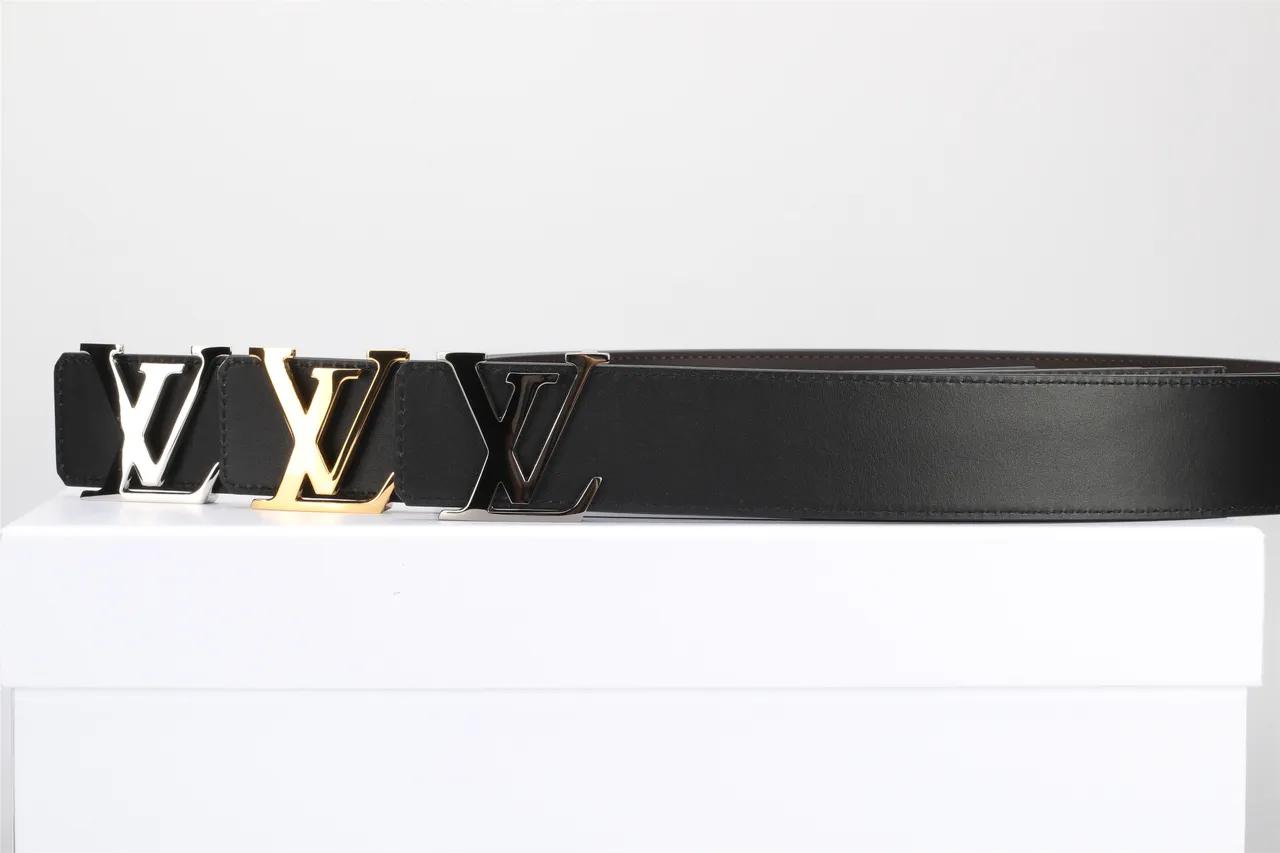 Louis Vuitton কালো রূপালি মসৃণ দ্বি-রঙের ধাতু LV বাকল চামড়ার বেল্ট 10