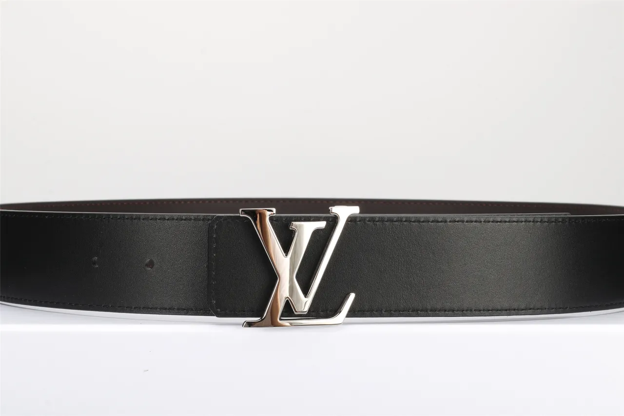 Louis Vuitton কালো রূপালি মসৃণ দ্বি-রঙের ধাতু LV বাকল চামড়ার বেল্ট 12
