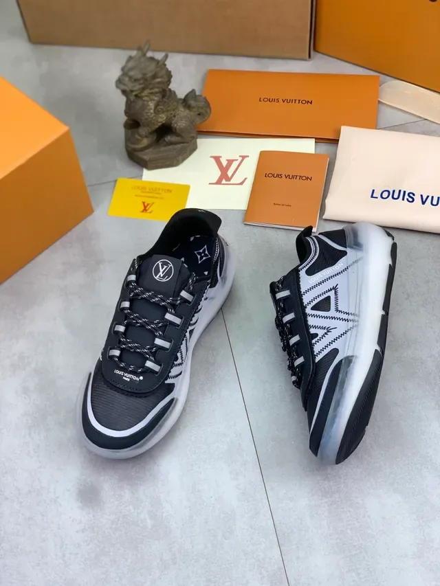 Louis Vuitton Noir Blanc Panneaux Géométriques Couturés Maille et Superposition Synthétique Sneakers Lifestyle 5