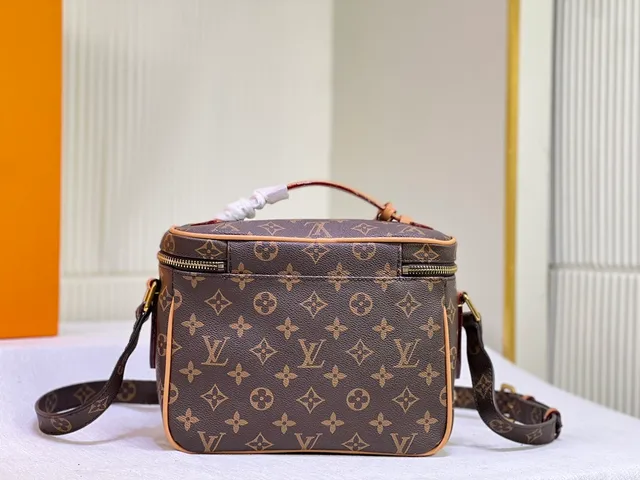 Louis Vuitton Boîte Chapeau Brown Monogram Canvas Boston Bag 2