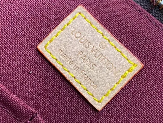Louis Vuitton Bolsa Boston Marrom Bege Monograma Lona Silhueta Estruturada 2