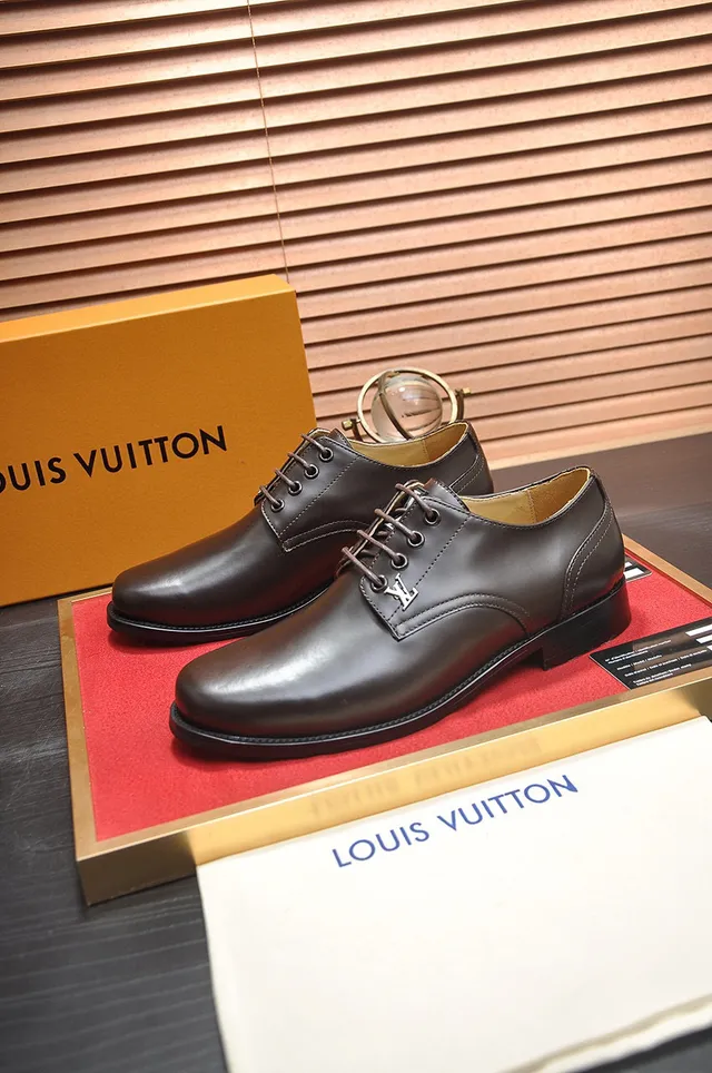 Louis Vuitton 棕色抛光皮革牛津鞋 8