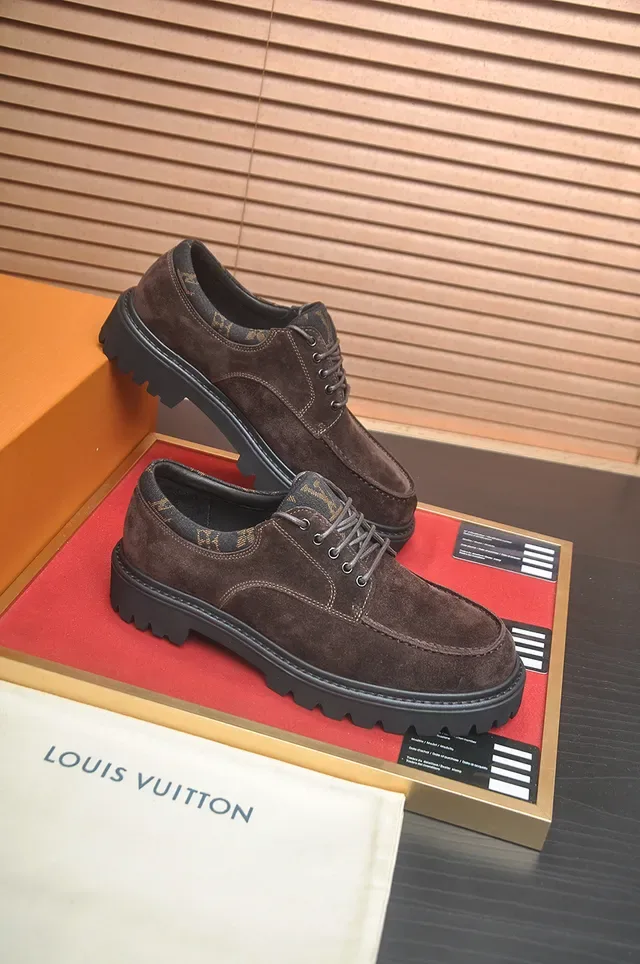 Louis Vuitton Chaussures Casuales Marron Daim Moc-Toe Lug Sole 4