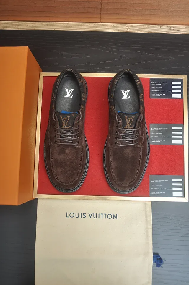 Louis Vuitton Chaussures Casuales Marron Daim Moc-Toe Lug Sole 5