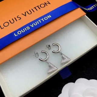 Louis Vuitton C-Hoop Brincos Triangulares Pavé