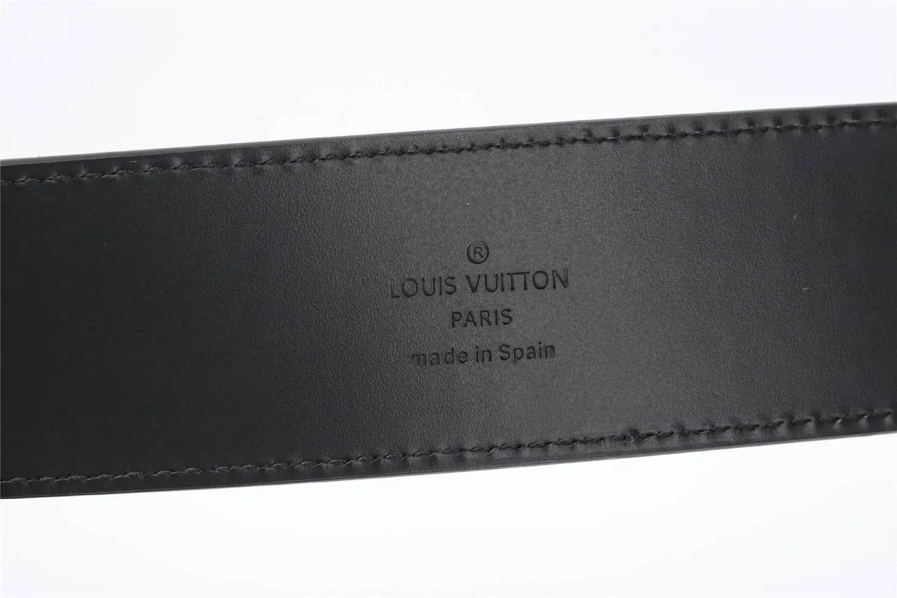 Louis Vuitton Carbon Fiber Texture LV Monogram Buckle Leather Belt 8